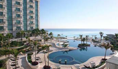 Sandos Cancun Adults-Oriented Lifestyle Resort Pool - Vacation Club Preview
